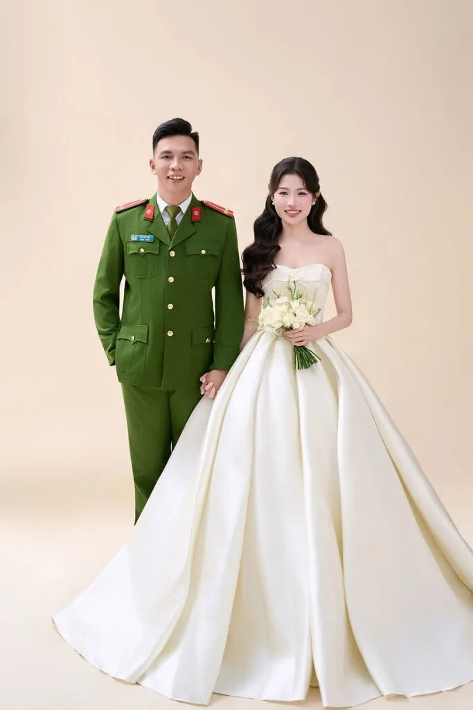 Mẫu 12