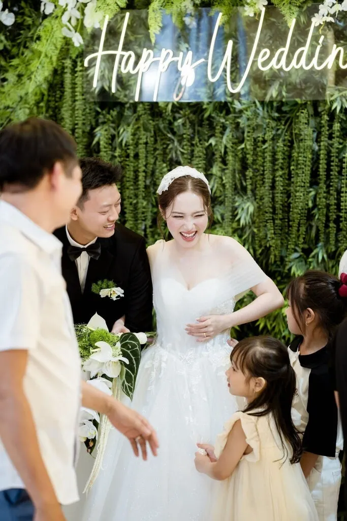 Những nụ cười hạnh phúc trên sân khấu