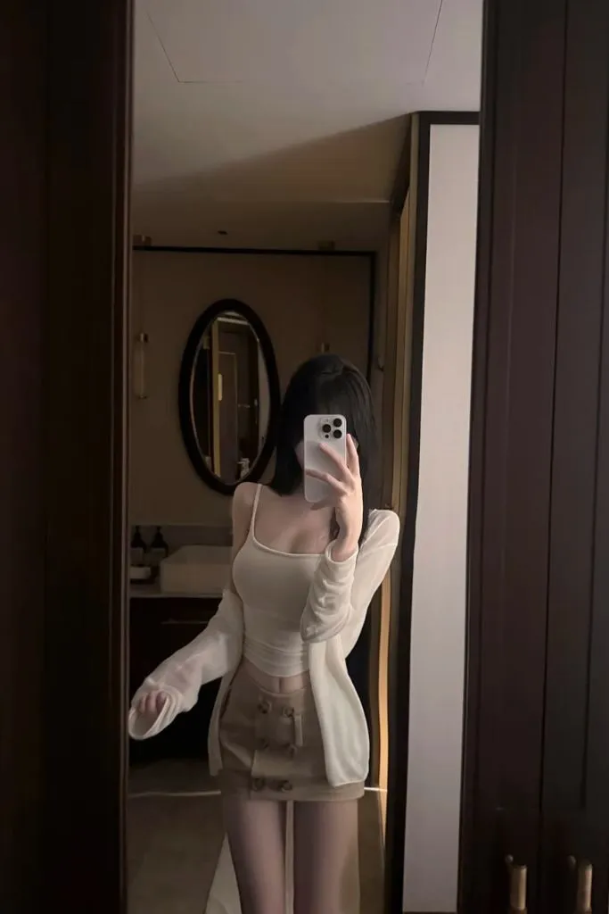 Ảnh gái sexy quyến rũ quên lối về