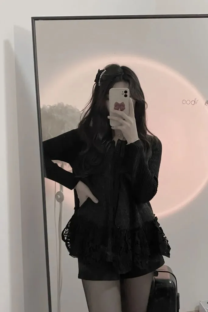 Ánh gái xinh che mặt quyến rũ