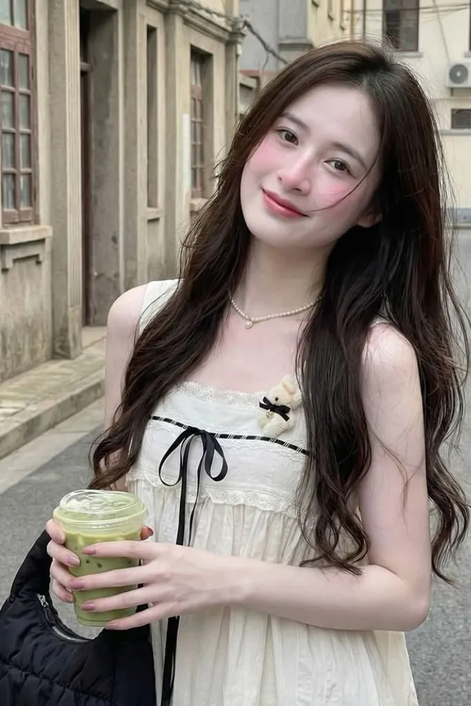 Ảnh gái xinh Việt Nam tươi cười rạng rỡ gây nhớ thương
