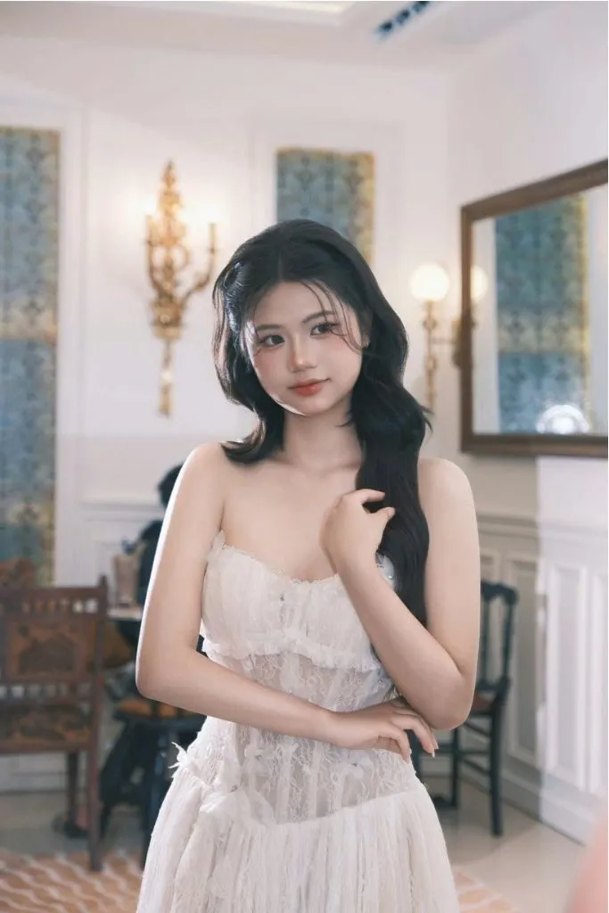 Ảnh gái xinh Việt Nam phong cách nàng thơ khoe vú khiêu gợi