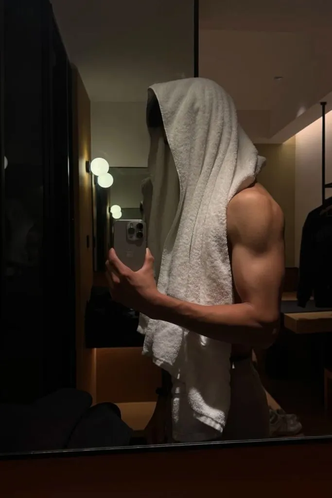 Chỉ khoe một góc nhỏ cũng đủ làm xao xuyến con tim