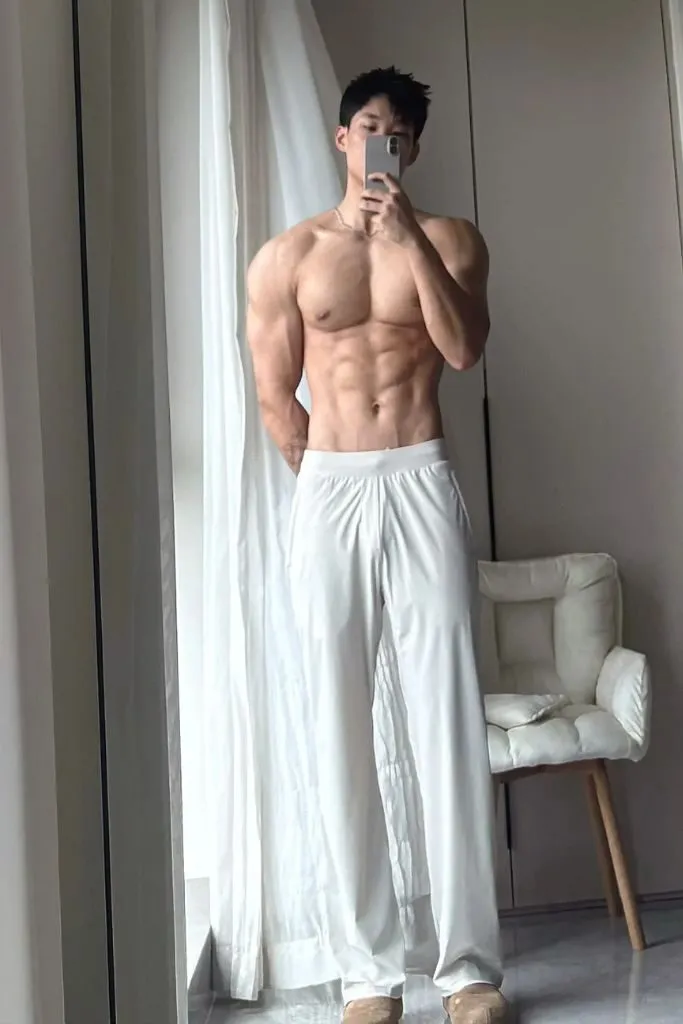 Ảnh trai đẹp gymmer body 6 múi cực cuốn