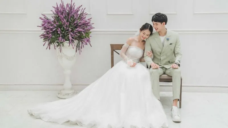 Chụp ảnh cưới trong phim trường