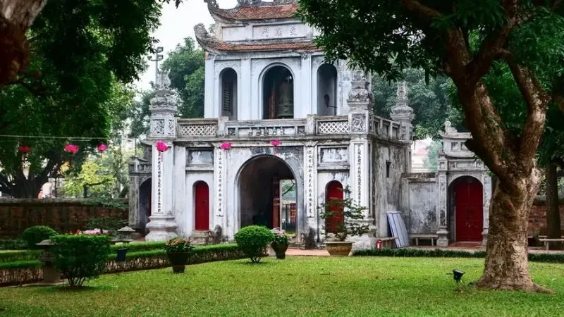 Văn Miếu – Quốc Tử Giám là trường đại học đầu tiên của Việt Nam
